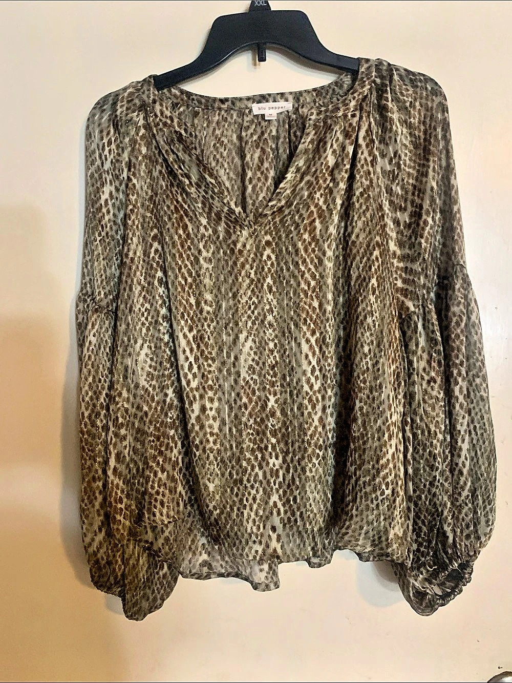 blu pepper Animal Print Blouse in Brown & Gray Size Medium